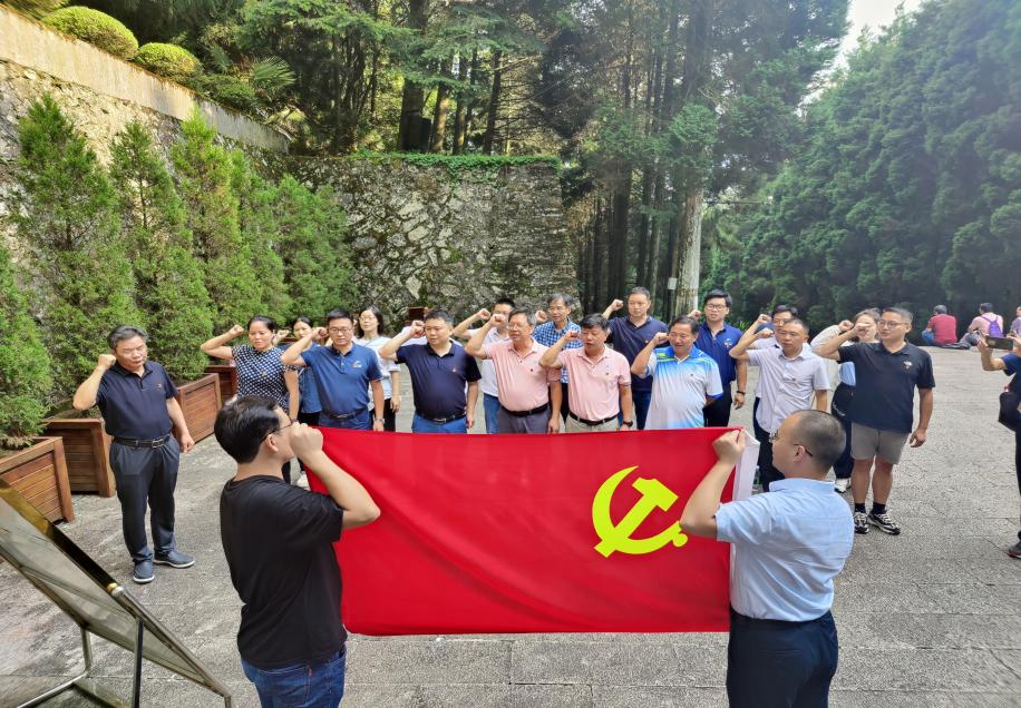 ca1bc5b7a44f49a888f649bacc20c23c.jpg 6eaaef761a8047b6b643a83b88b3096a.jpg